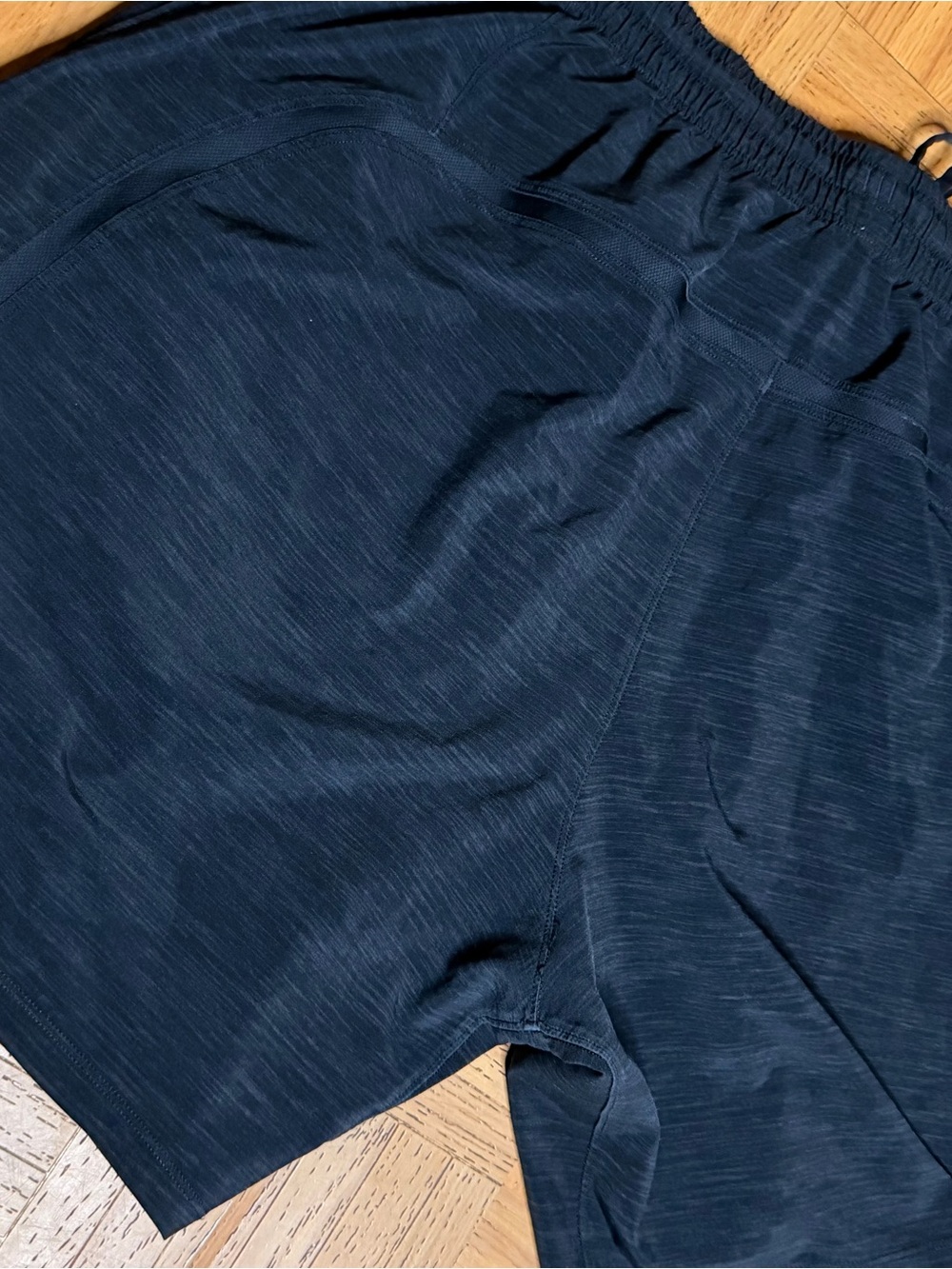 Lululemon Pace breaker 7" shorts